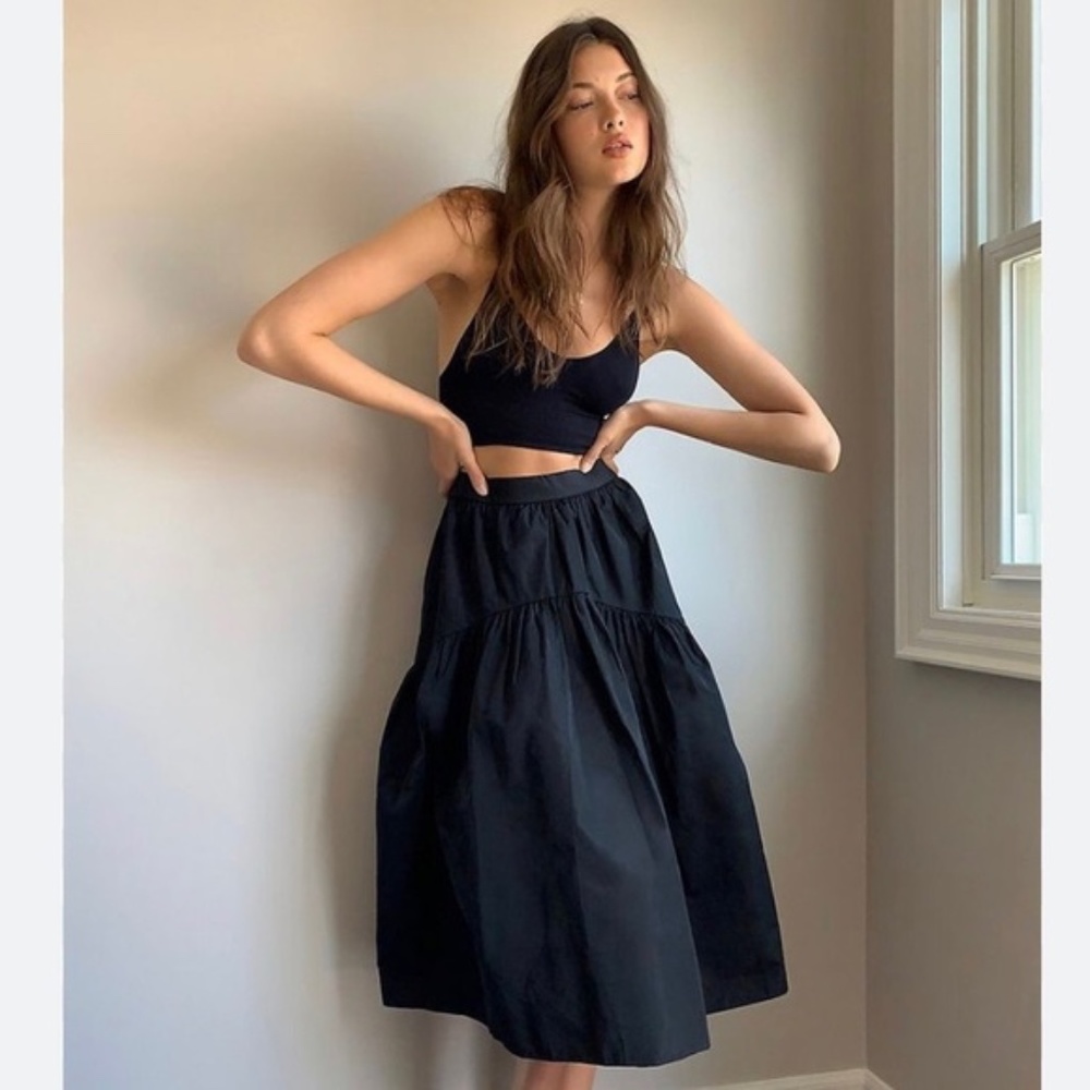 Aritzia Wilfred Fantasy black midi skirt